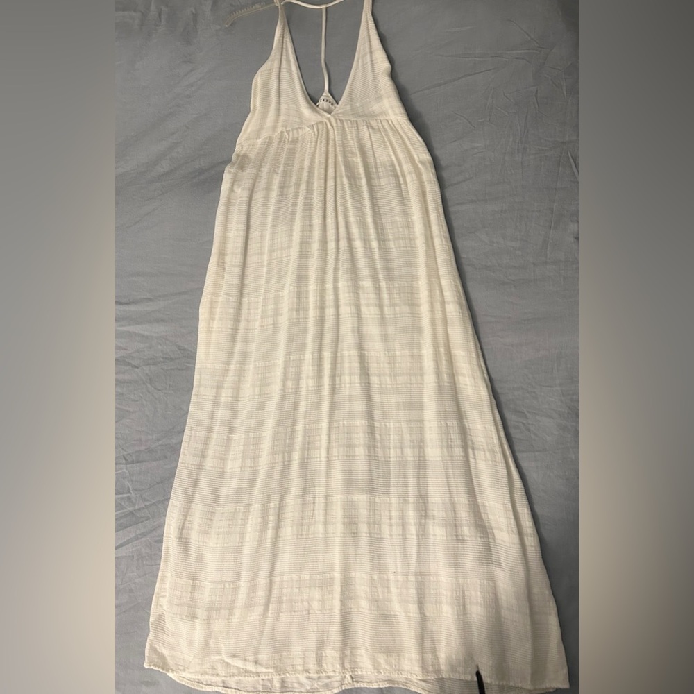 Elegant White super comfy Lacausa XS Maxi Dress.